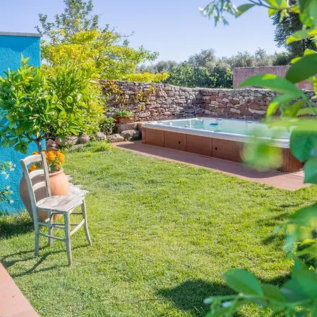 Bed & Breakfast S'asilo Boutique - North Sardinia - Village