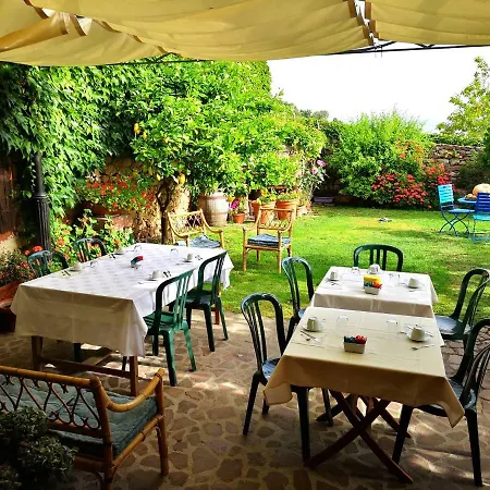 Bed & Breakfast S'asilo Boutique - North Sardinia - Village Banari