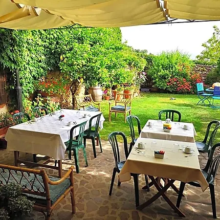 Bed & Breakfast S'asilo Boutique - North Sardinia - Village Banari